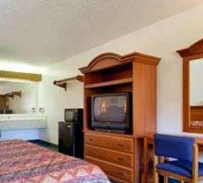 Super 8 By Wyndham Riviera Beach West Palm Beach Exteriör bild